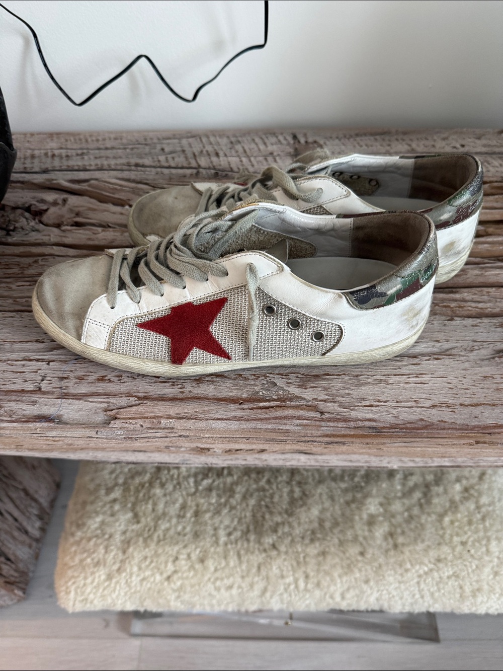 Golden Goose Mens White Sneakers with Red Star Sz 10